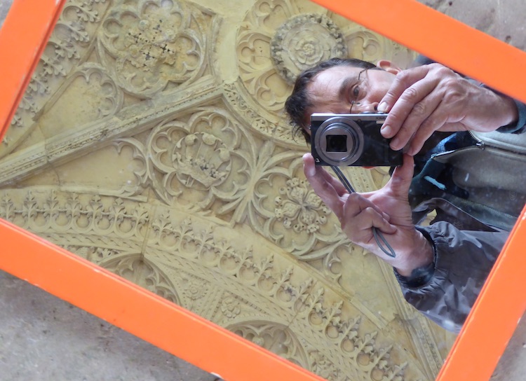 Hamish MacGillivray photographing things